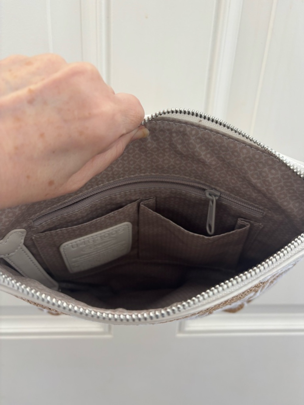 NWOT Brighton Carter Straw Messenger Bag - Picture 10 of 11